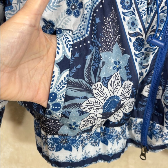 Farm Rio Blue Palms Windbreaker jacket - Picture 7 of 10